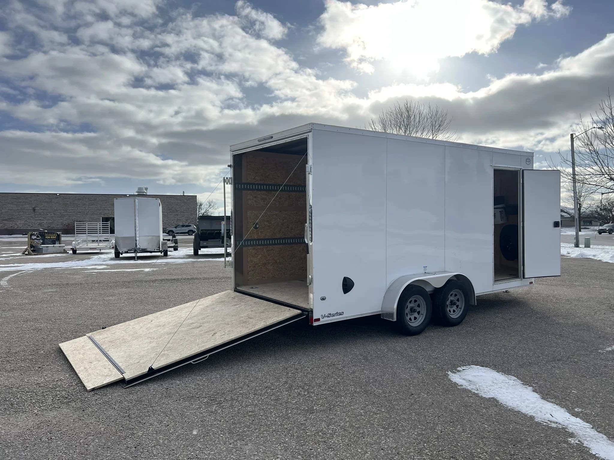 7x16' Enclosed Trailer — trailer rental near Appleton WI