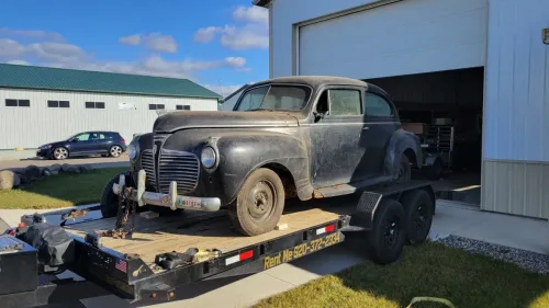 Classic car on our 20ft flatbed trailer