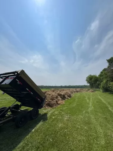 6x10' dump trailer in use